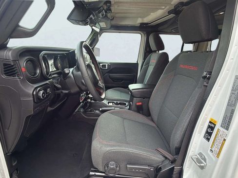 Used 2024 Jeep Wrangler Unlimited Rubicon AWD/4WD image 15