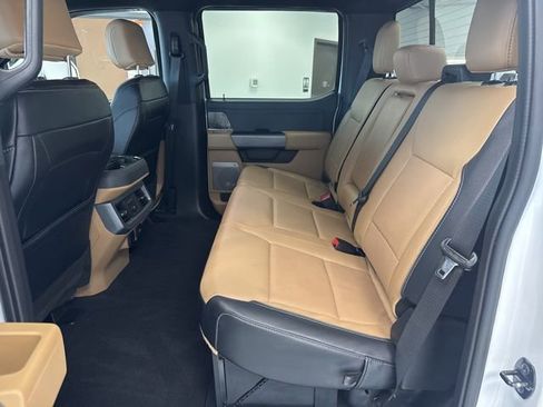 Used 2024 Ford F250 Lariat w/ Chrome Package image 24