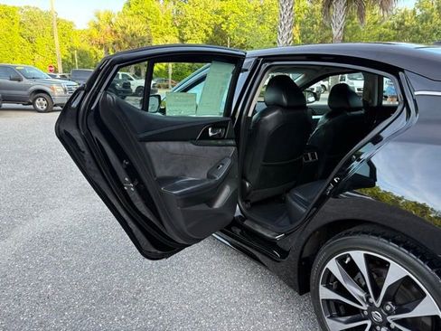 Used 2016 Nissan Maxima SR FWD image 29