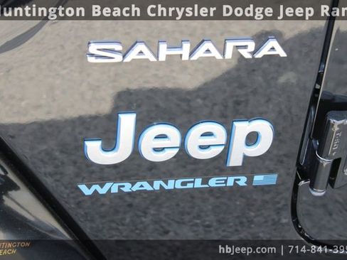 Used 2023 Jeep Wrangler Unlimited Sahara image 8