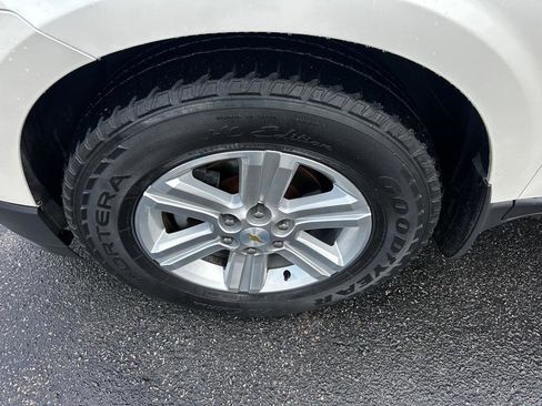 Used 2013 Chevrolet Traverse LT w/ LPO, 'HIT The Road' Package AWD/4WD image 2