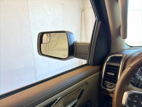 Used 2021 RAM 1500 Laramie image 42