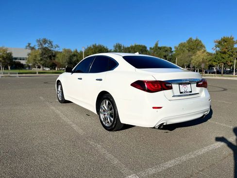 Used 2015 INFINITI Q70 3.7 image 7