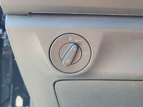 Used 2019 Volkswagen Jetta SEL FWD image 29