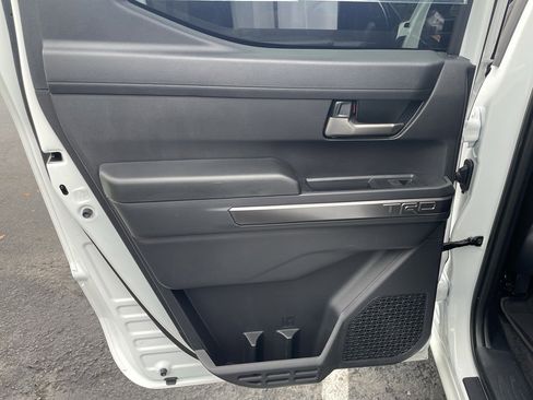 Used 2025 Toyota Tacoma TRD Sport image 41