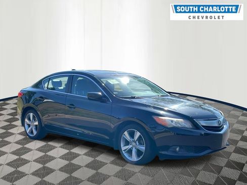 Used 2013 Acura ILX w/ Premium Package FWD image 3