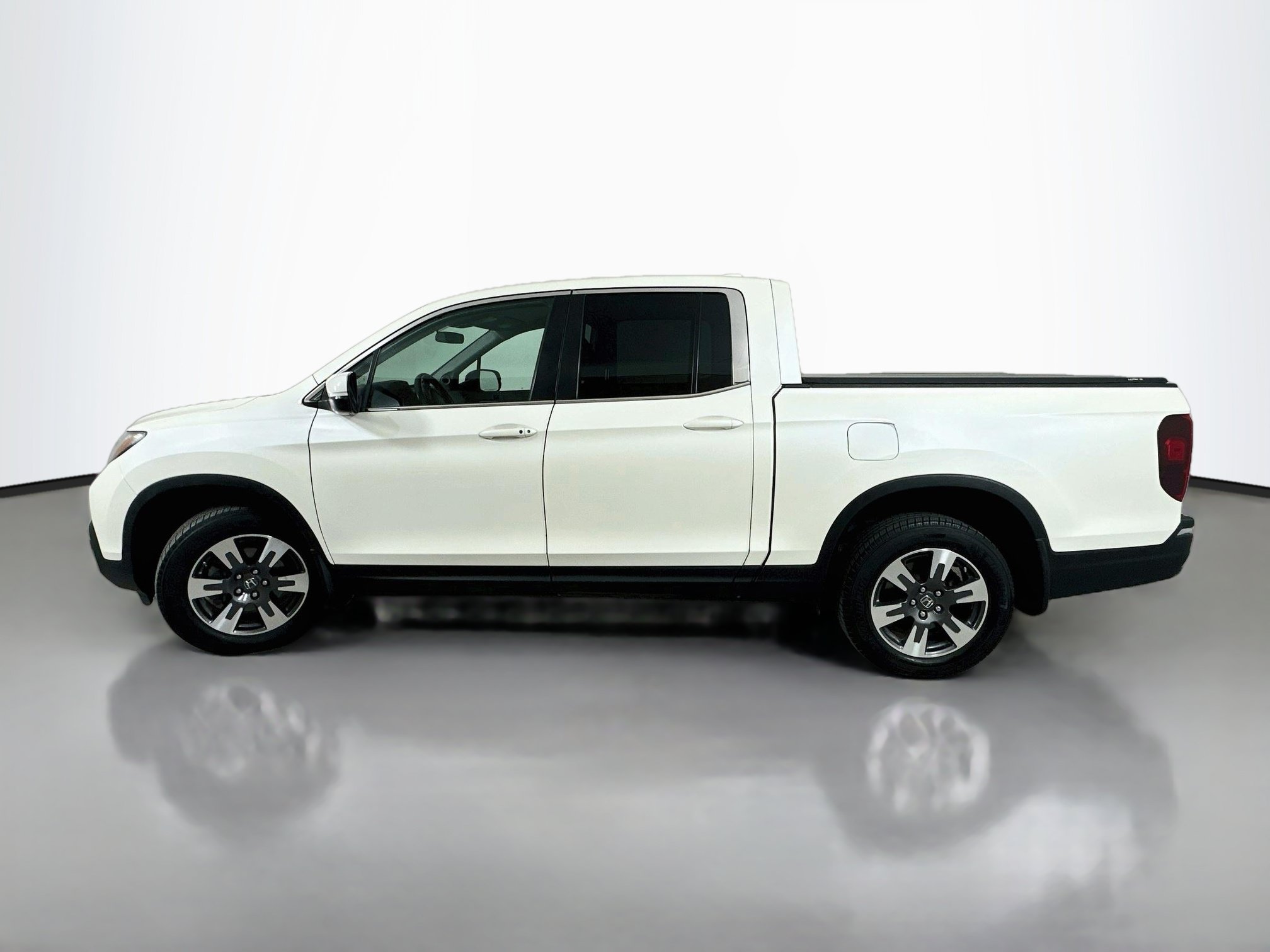 Used 2017 Honda Ridgeline RTL image 4