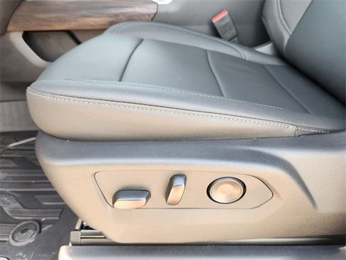 New 2026 GMC Sierra 2500 SLT image 21