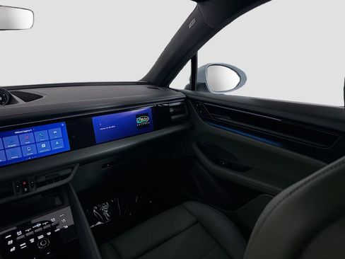 New 2026 Porsche Macan 4S Electric AWD/4WD image 26