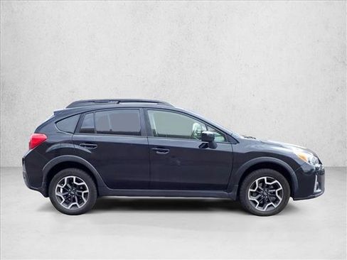 Used 2017 Subaru Crosstrek 2.0i Premium AWD/4WD image 4