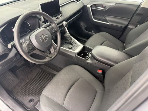 Certified 2024 Toyota RAV4 XLE w/ Convenience Package AWD/4WD image 4