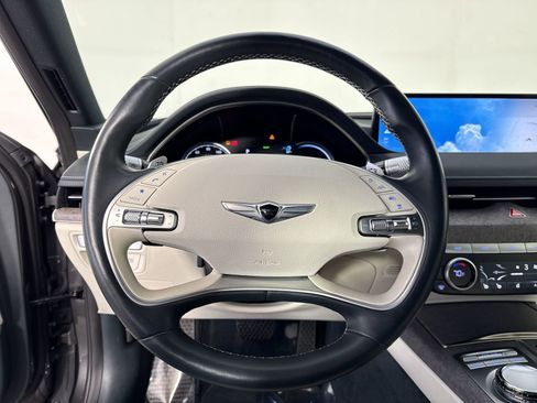 Used 2024 Genesis G80 image 11