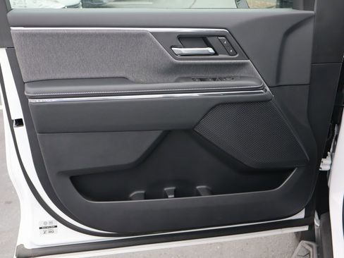 New 2026 GMC Sierra EV Elevation image 12