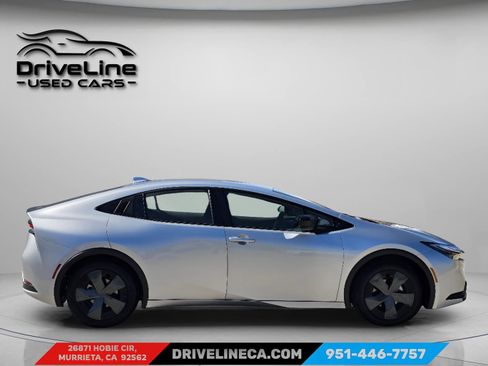 Used 2025 Toyota Prius LE image 11