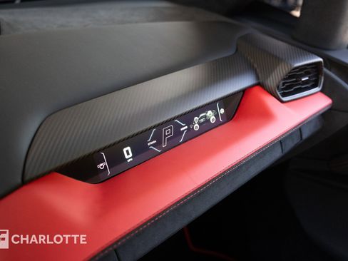 Used 2024 Lamborghini Revuelto AWD/4WD image 28