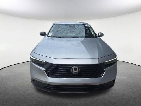 Used 2025 Honda Accord LX image 2