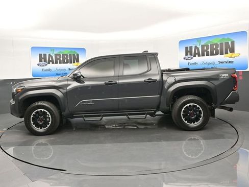 Used 2024 Toyota Tacoma TRD Off-Road w/ TRD Off Road Upgrade Package AWD/4WD image 2