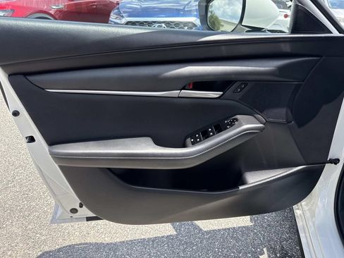 Certified 2025 MAZDA MAZDA3 s FWD image 25