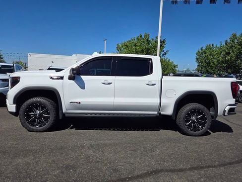Used 2025 GMC Sierra 1500 AT4 w/ AT4 Premium Package AWD/4WD image 7