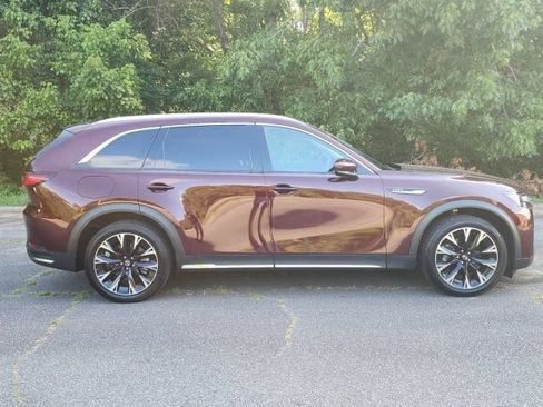 Used 2024 MAZDA CX-90 Plug-In Hybrid w/ Premium Pkg AWD/4WD image 6
