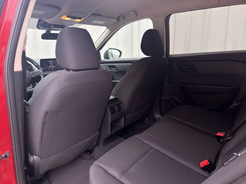 Certified 2025 Nissan Rogue S FWD image 13