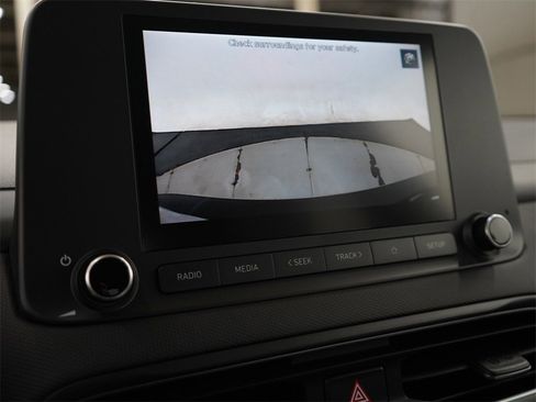 Used 2023 Hyundai Kona SEL image 22