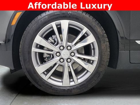 Certified 2025 Cadillac XT5 Premium Luxury AWD/4WD image 17