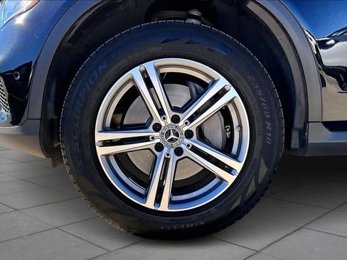 Used 2022 Mercedes-Benz GLC 300 image 11