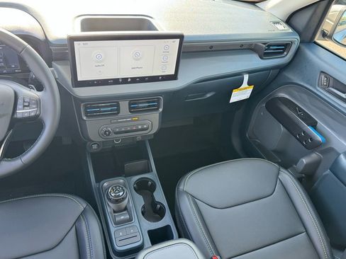 New 2026 Ford Maverick Lobo image 10