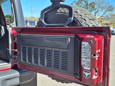 Used 2021 Jeep Wrangler Unlimited Rubicon w/ Dual Top Group image 22