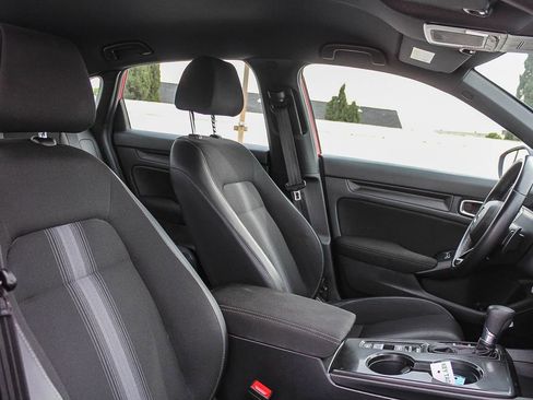 Certified 2025 Honda Civic Sport image 17