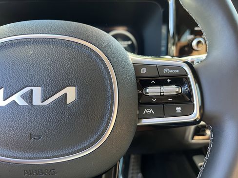 Used 2023 Kia Sorento SX Prestige image 20