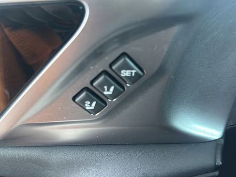 Used 2023 Subaru Outback Touring image 18