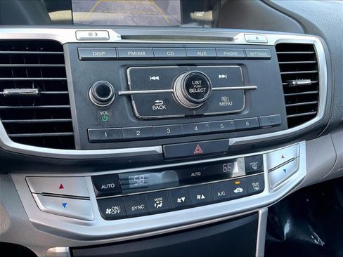 Used 2013 Honda Accord LX image 22