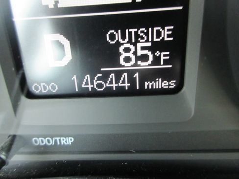 Used 2018 Toyota Corolla LE FWD image 23