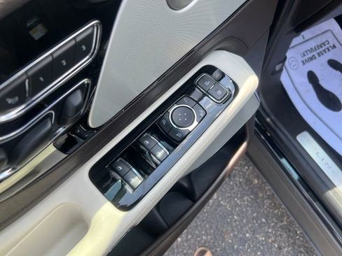 Certified 2024 Lincoln Aviator Black Label w/ Dynamic Handling Package AWD/4WD image 16
