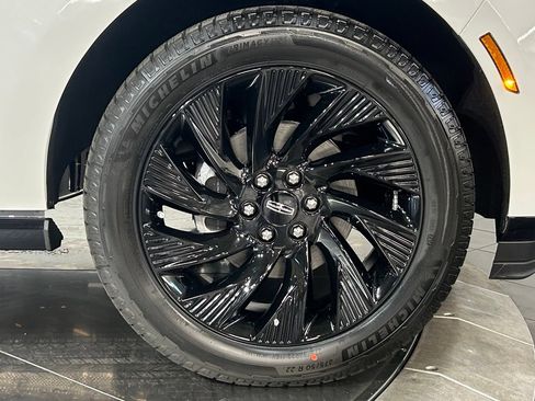 New 2026 Lincoln Navigator Reserve w/ Jet Appearance Package AWD/4WD image 24