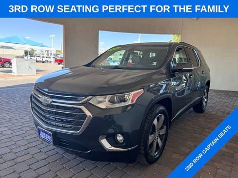 Used 2019 Chevrolet Traverse LT w/ LT Premium Package FWD image 1