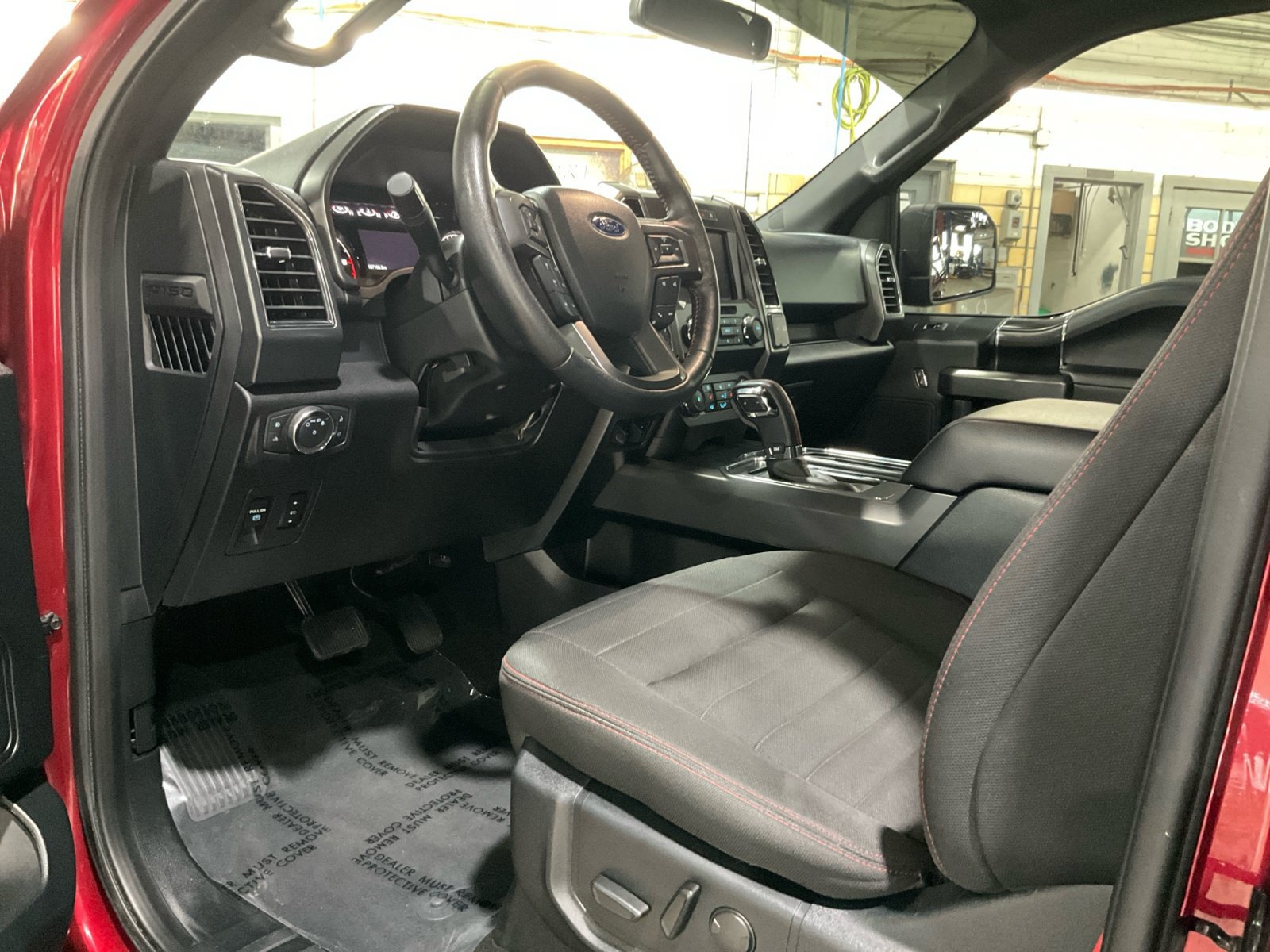 Used 2019 Ford F150 XLT w/ Equipment Group 302A Luxury AWD/4WD image 25