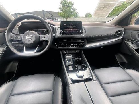 Certified 2023 Nissan Rogue SV w/ SV Premium B Package AWD/4WD image 16