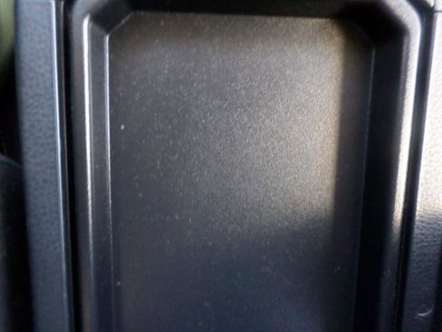 Used 2018 Toyota RAV4 XLE image 31