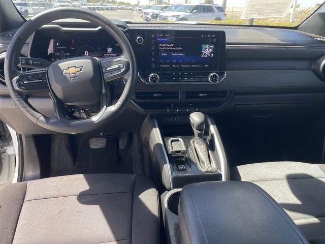 Used 2024 Chevrolet Colorado W/T w/ Safety Package RWD image 18
