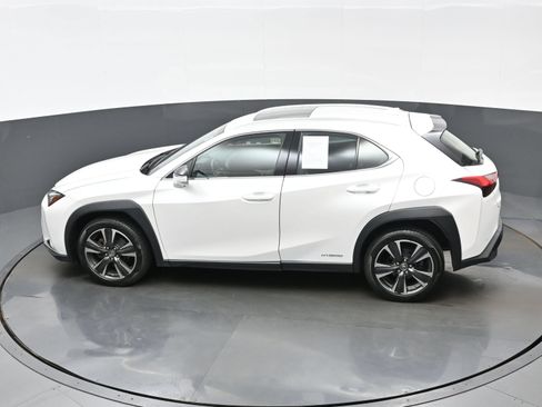 Used 2020 Lexus UX 250h w/ Premium Package AWD/4WD image 41