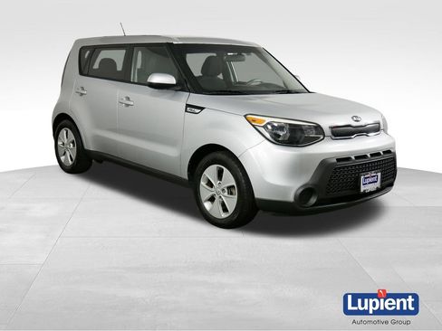 Used 2016 Kia Soul FWD image 1
