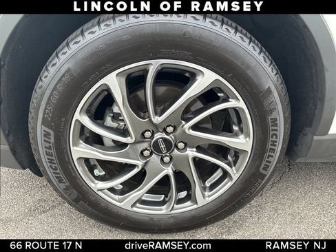 Used 2022 Lincoln Corsair AWD w/ Equipment Group 101A image 25