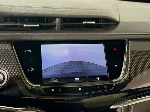 Used 2020 Cadillac XT6 Sport image 8