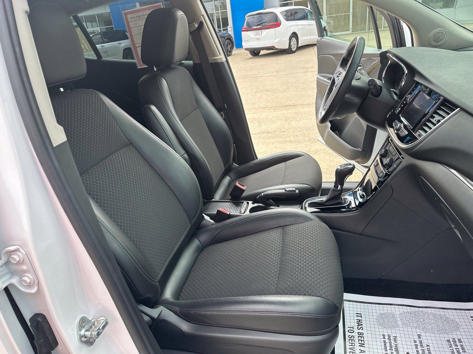 Used 2022 Buick Encore Preferred w/ Safety Package II AWD/4WD image 23
