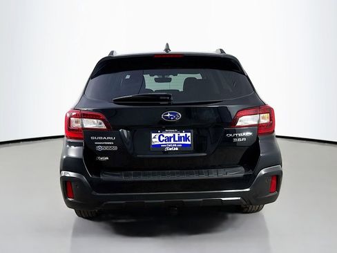 Used 2018 Subaru Outback 3.6R Touring AWD/4WD image 7