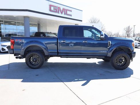 Used 2019 Ford F350 Platinum w/ Platinum Ultimate Package image 7