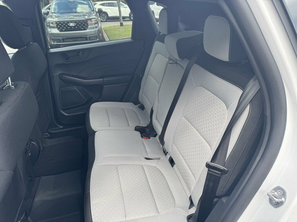 Used 2026 Ford Escape Active FWD image 7